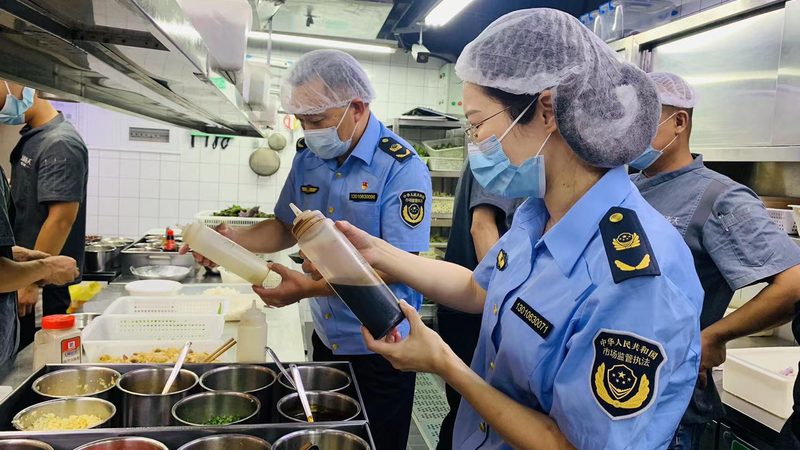 揭秘生日蛋糕制作：原料背后的秘密