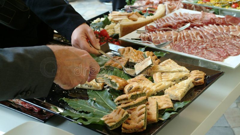 食品OEM代工：成本构成解析与计算方法**